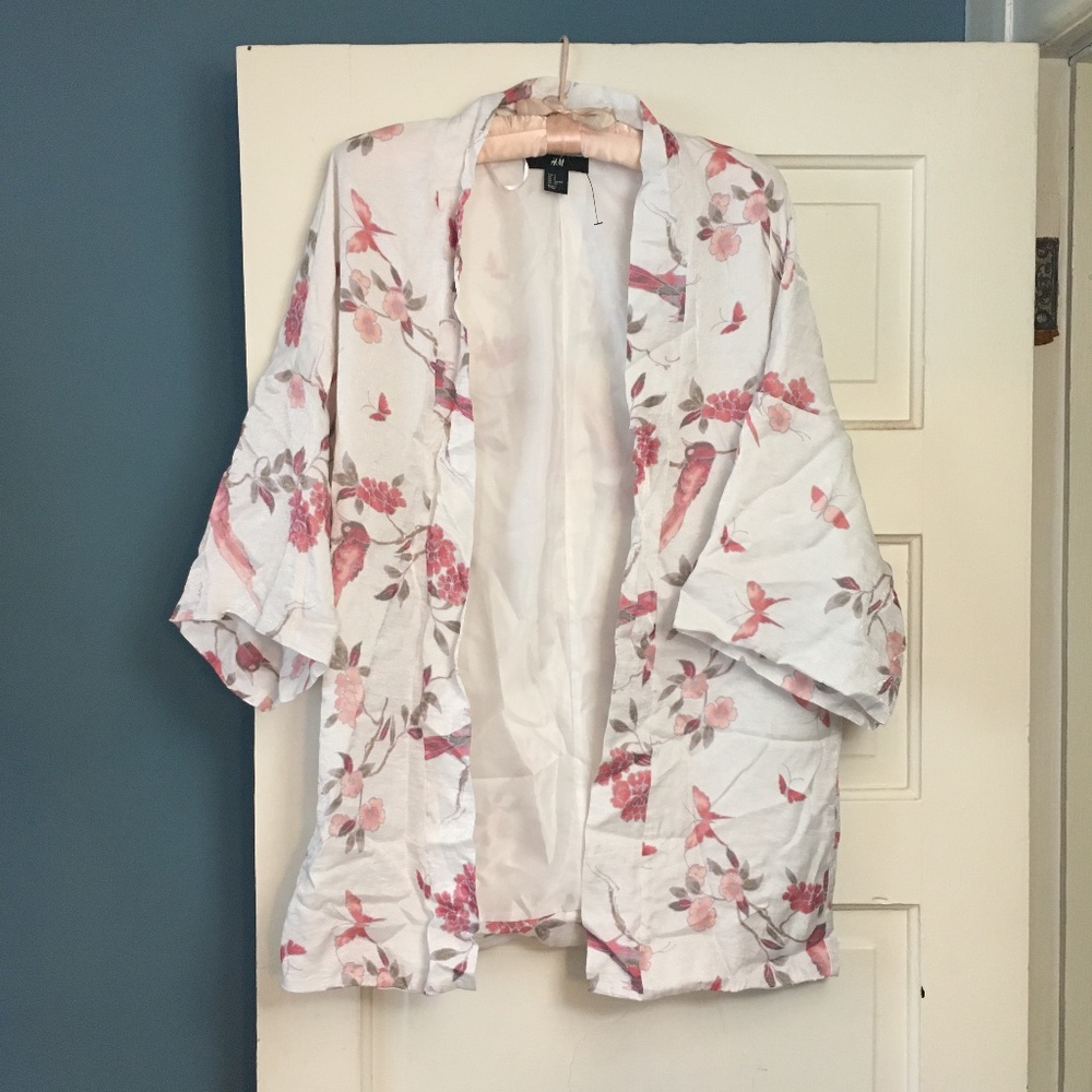 H&M  Floral Birds Butterflies Kimono Robe Size S